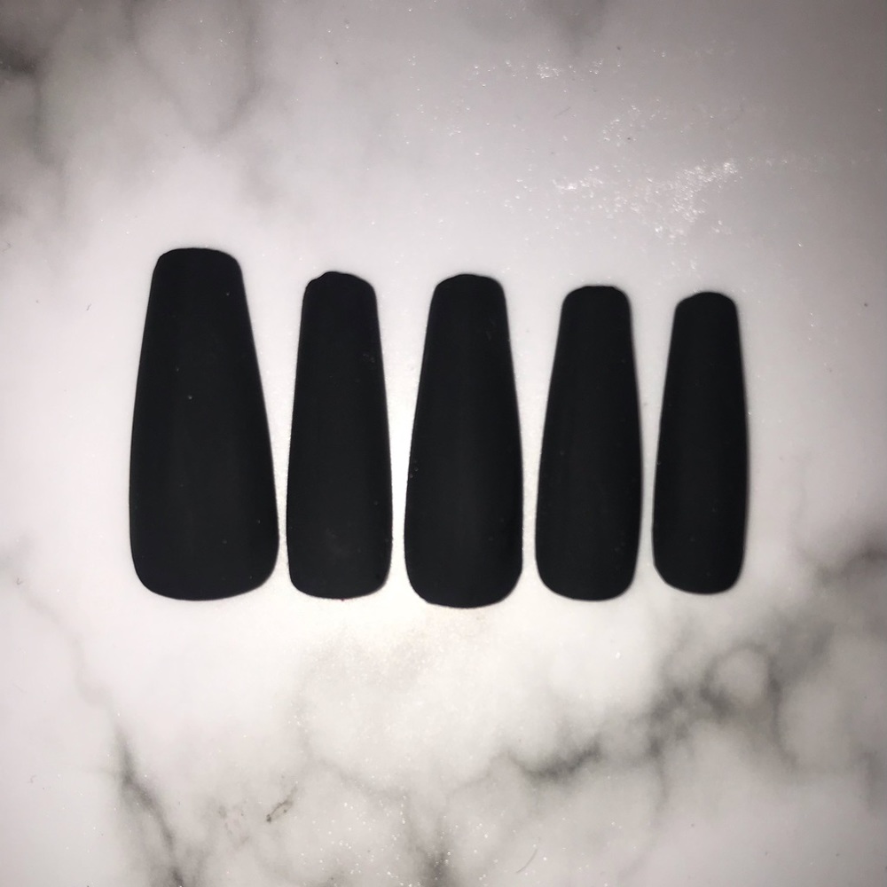 Matte black plain press on nails